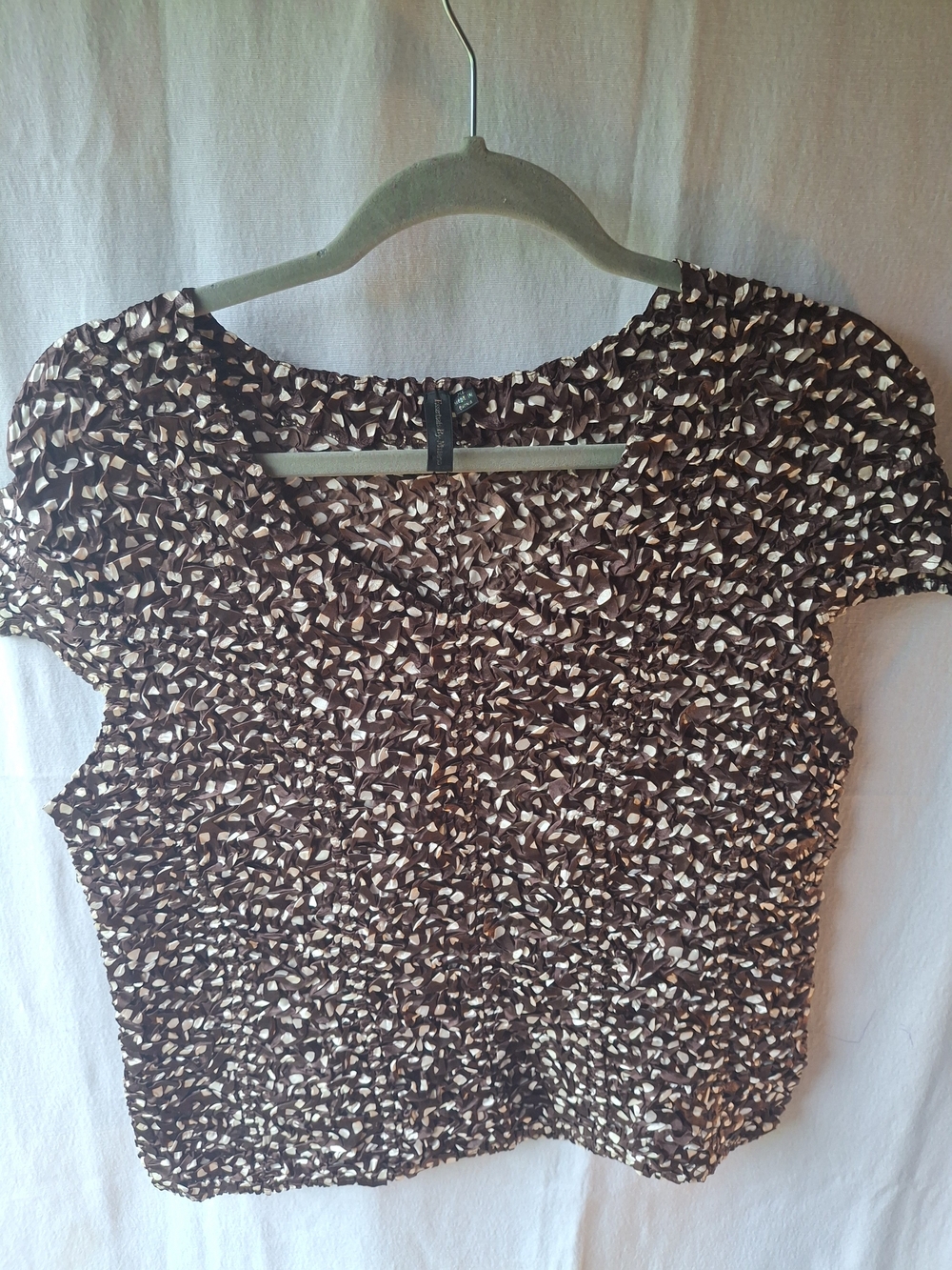 Essentials by Milano Brown and Cream Cropped Textured Top